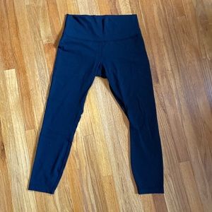 Lululemon Black Wunder Unders in Luon